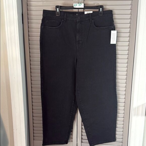 Style & Co. Black Jeans Cropped Relaxed Fit - Picture 1 of 16